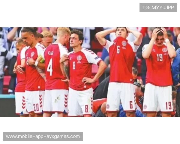 女排队员极限防守被称为“灵魂救球”