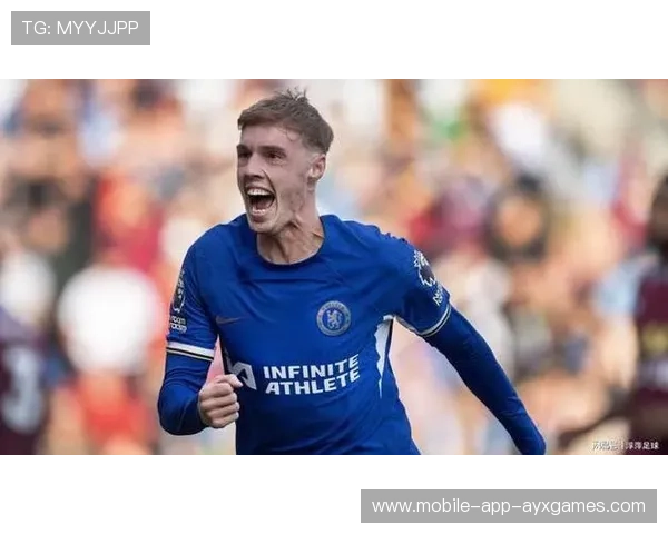 切尔西帕尔默脚下变化甩开防守后推射得手——在绿茵场上书写的极致瞬间