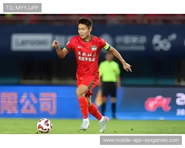 河南队王上源点球命中，逆转对手锁定三分