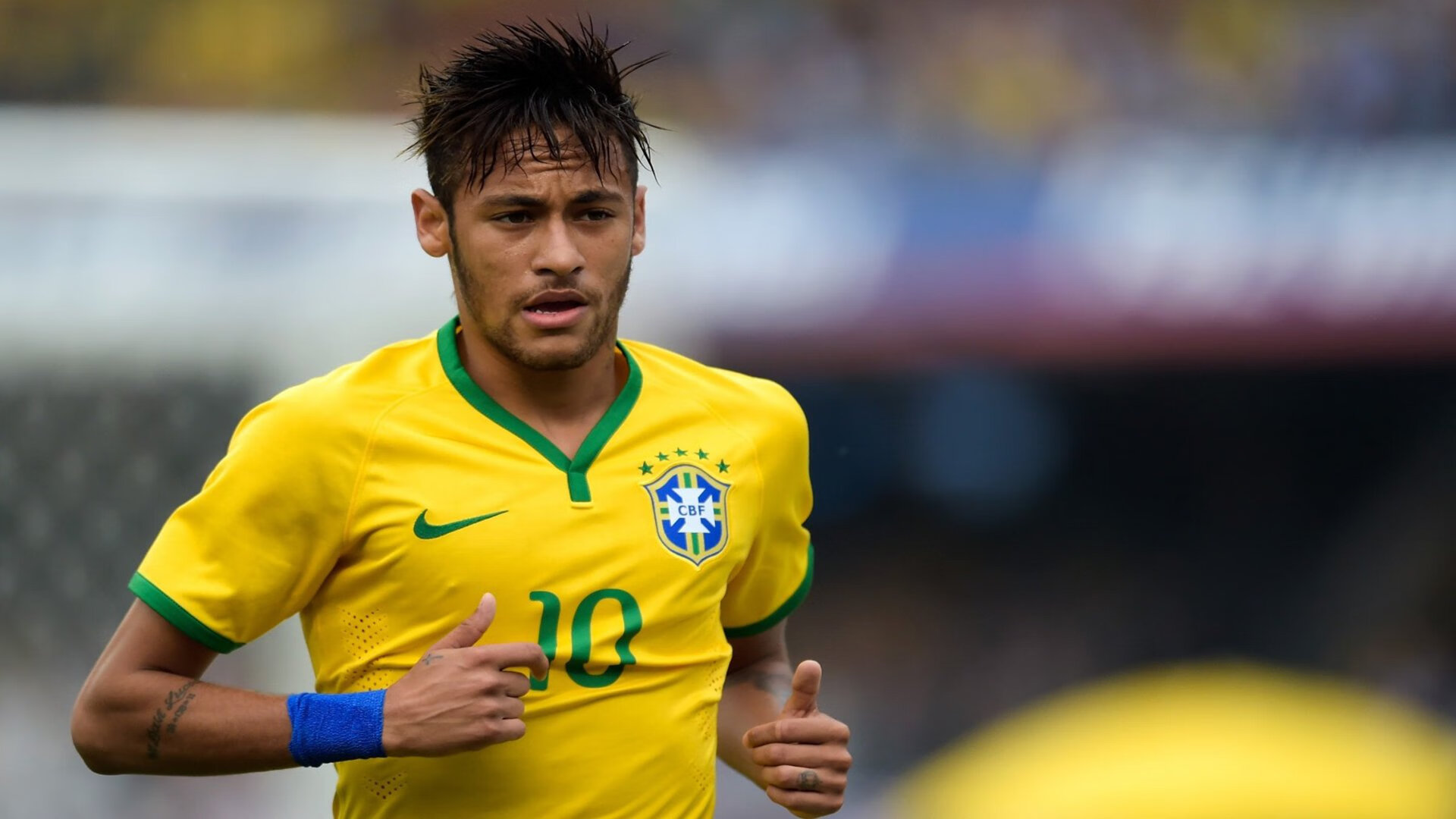 足球商业价值持续上升